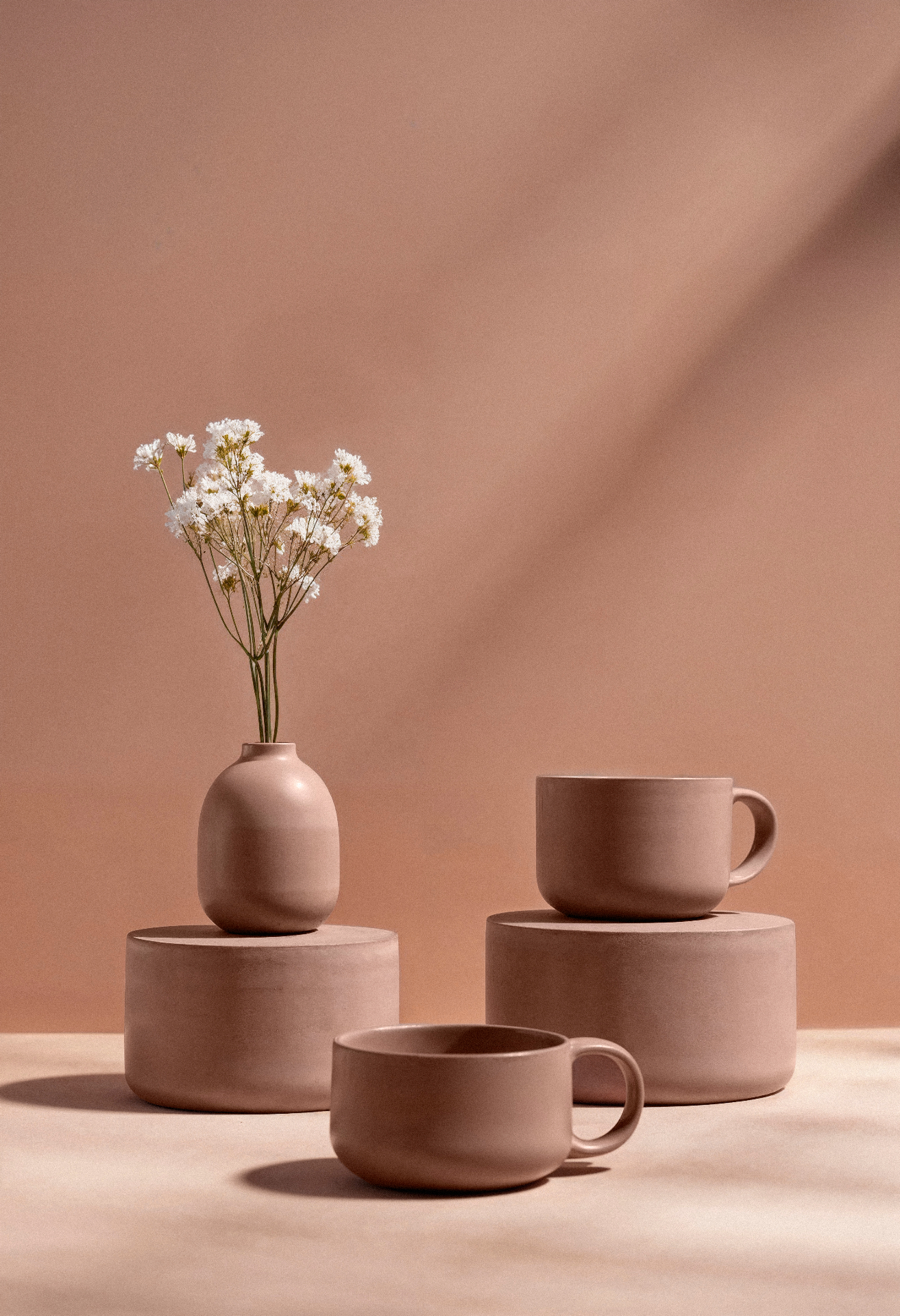 TERRACOTTA PODIUM